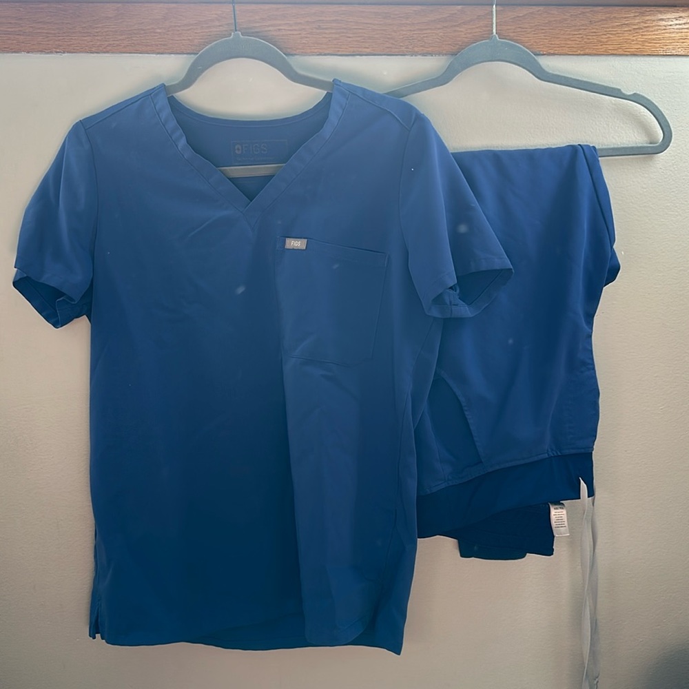 Figs scrubs